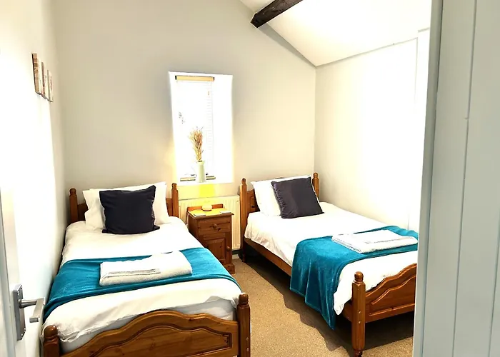 The Old Barn - Bramble Farm Cottages
