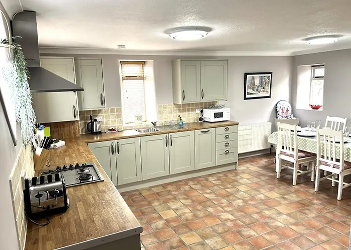 The Old Barn - Bramble Farm Cottages