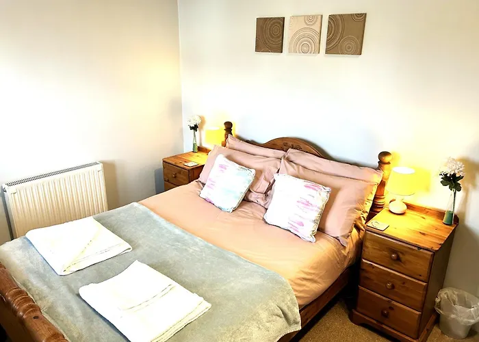 The Old Barn - Bramble Farm Cottages